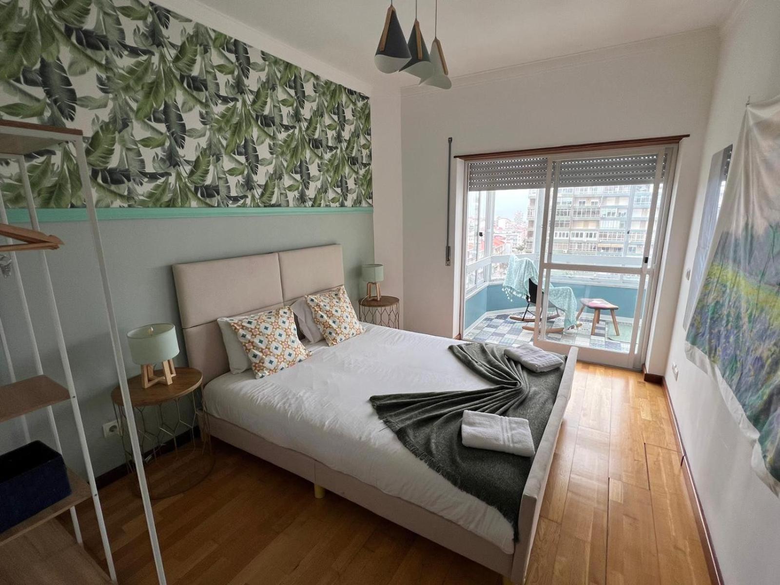 Cozy In W Swing Chairs Appartement Almada